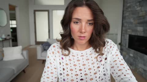 Emma Bloom online show from 12/01/24, 07:25