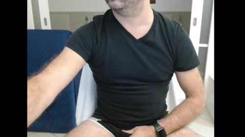 Snapshot of blop99 chatting on 10/06/25, 08:39 Blop online show from 10/06/25, 08:39