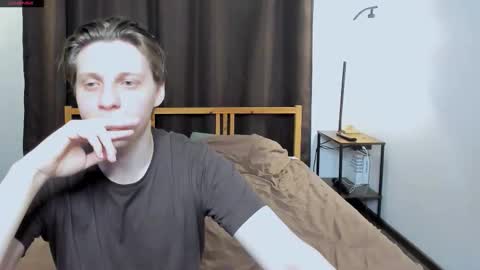 Snapshot of blossomandbee chatting on 01/09/26, 12:24 Sasha and Maria online show from 01/09/26, 12:24