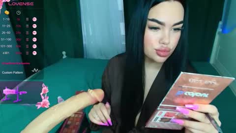 Snapshot of blowjob_queeny chatting on 10/25/25, 07:49 Welcome guysMy name KatePVT its Open online show from 10/25/25, 07:49