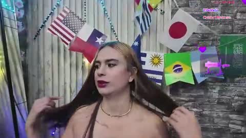 Snapshot of blowjob_sex69 chatting on 07/19/26, 10:13 santiylola online show from 07/19/26, 10:13