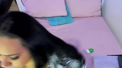 Snapshot of blue__style chatting on 01/01/25, 01:16 blue__style online show from 01/01/25, 01:16