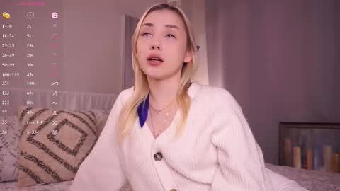 Snapshot of blue_bow chatting on 01/08/26, 05:21 Adeline online show from 01/08/26, 05:21