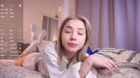 Snapshot of blue_bow chatting on 02/12/26, 05:57 Adeline online show from 02/12/26, 05:57