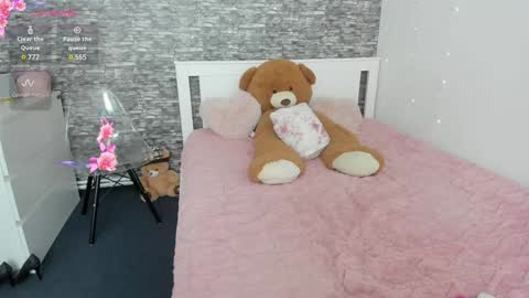 Snapshot of blue_candy28 chatting on 01/16/25, 01:37 blue candy28 online show from 01/16/25, 01:37