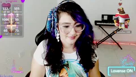 Snapshot of blue_dance chatting on 05/25/26, 04:29 susan online show from 05/25/26, 04:29