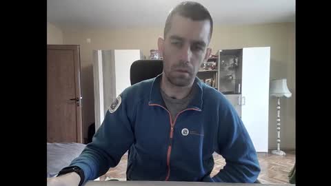 Runaway online show from 12/09/24, 08:00