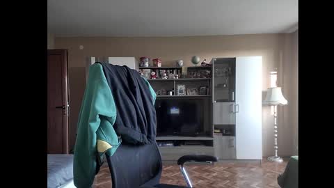 Runaway online show from 12/31/24, 02:25