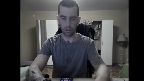 Runaway online show from 01/01/25, 07:43