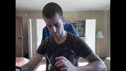 Runaway online show from 02/13/25, 08:48