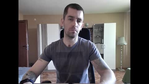 Runaway online show from 03/07/25, 02:45