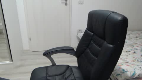 Juliet online show from 11/11/25, 05:35