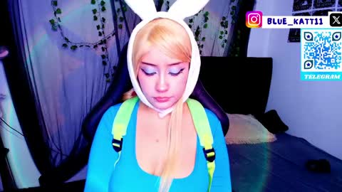 Snapshot of blue_katt chatting on 05/22/26, 01:57 blue katt online show from 05/22/26, 01:57