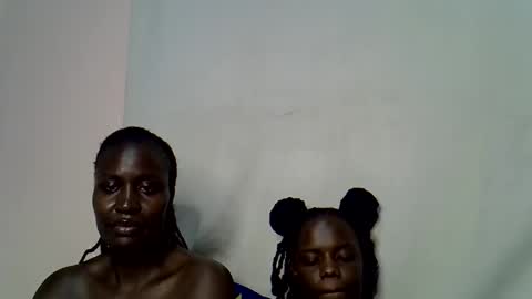 Snapshot of blue_savagee chatting on 10/17/25, 06:43 blue_savagee online show from 10/17/25, 06:43