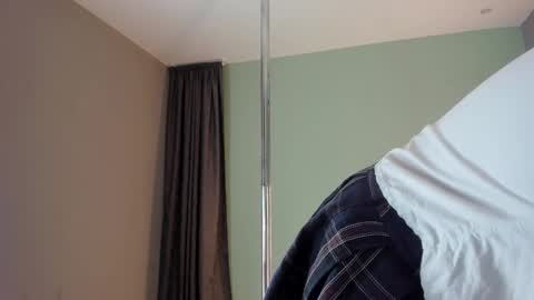 blue_sixx online show from 10/02/25, 02:24