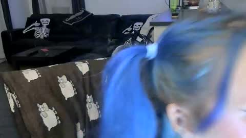 blue_starr_official online show from 12/14/25, 03:23