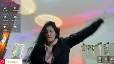 Snapshot of blue_tay1 chatting on 02/05/26, 12:10 blue_tay1 online show from 02/05/26, 12:10