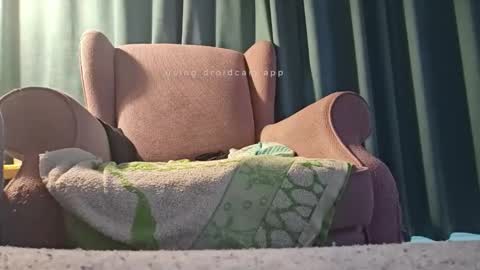 Snapshot of bluealpakka chatting on 10/19/25, 05:19 bluealpakka online show from 10/19/25, 05:19