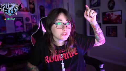 Blue online show from 12/20/24, 04:31