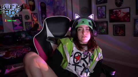 Blue online show from 12/31/24, 05:22