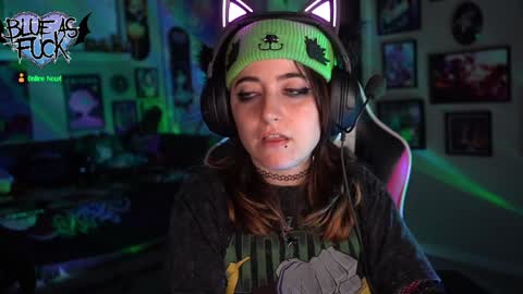 Blue online show from 01/05/25, 05:41