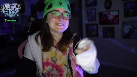 Blue online show from 01/21/25, 02:33