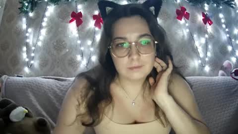 Snapshot of bluebutterfly_69 chatting on 12/13/24, 05:54 your playful butterfly online show from 12/13/24, 05:54