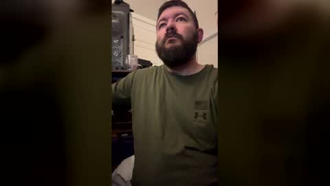 Snapshot of bluecollar117 chatting on 02/17/26, 09:28 bluecollar117 online show from 02/17/26, 09:28