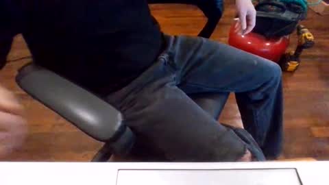 Snapshot of bluecollar_smalldick chatting on 05/25/26, 04:46 bluecollar_smalldick online show from 05/25/26, 04:46