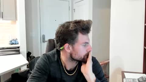 Snapshot of bluecollarhunk chatting on 12/20/25, 07:54 BlueCollarHunk online show from 12/20/25, 07:54