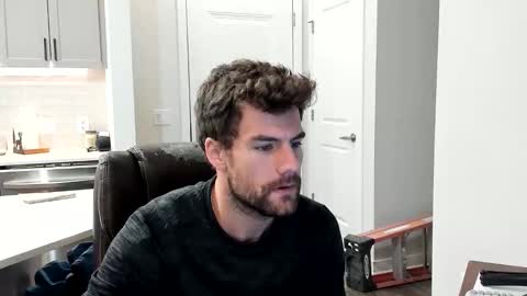 Snapshot of bluecollarhunk chatting on 12/22/25, 07:00 BlueCollarHunk online show from 12/22/25, 07:00