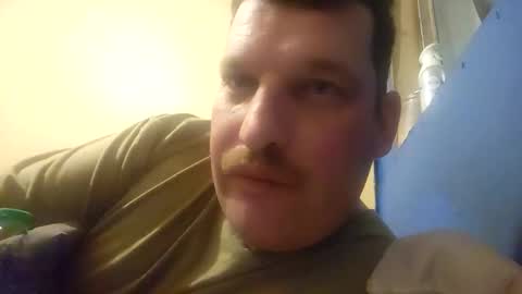 Snapshot of bluedemoneyes1986 chatting on 01/13/25, 04:28 bluedemoneyes1986 online show from 01/13/25, 04:28