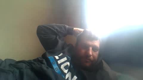 Snapshot of bluedemoneyes1986 chatting on 02/05/25, 06:37 bluedemoneyes1986 online show from 02/05/25, 06:37