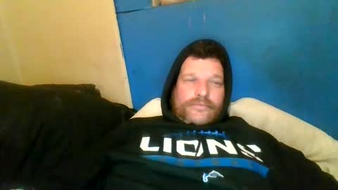 Snapshot of bluedemoneyes1986 chatting on 02/27/25, 05:02 bluedemoneyes1986 online show from 02/27/25, 05:02