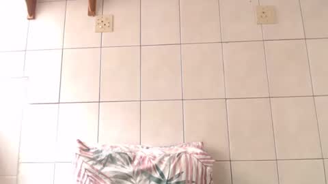 Tee online show from 03/11/25, 07:58