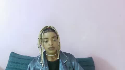 Tee online show from 09/21/25, 12:51