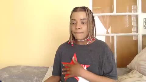 Tee online show from 12/01/25, 11:26