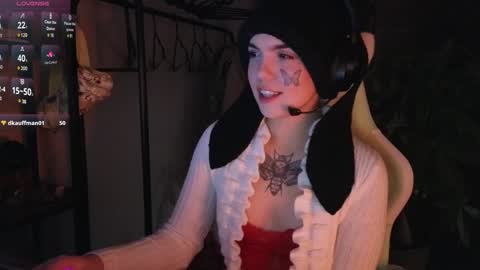 Blue online show from 12/22/24, 05:23