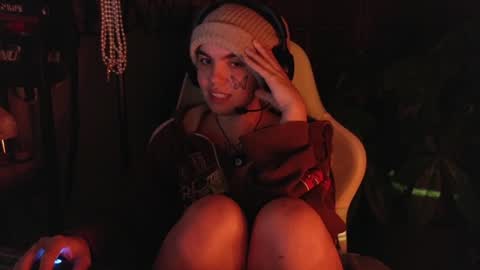 Blue online show from 01/14/25, 04:25