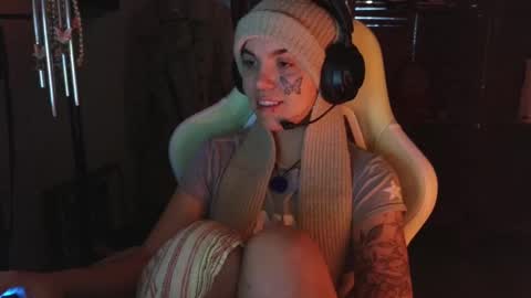 Blue online show from 02/14/25, 09:45