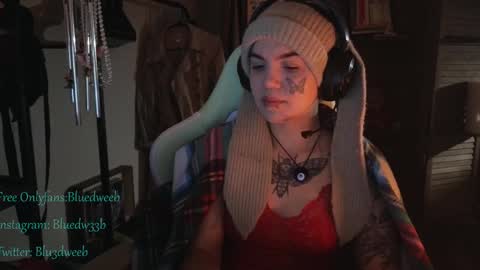 Blue online show from 02/15/25, 07:06