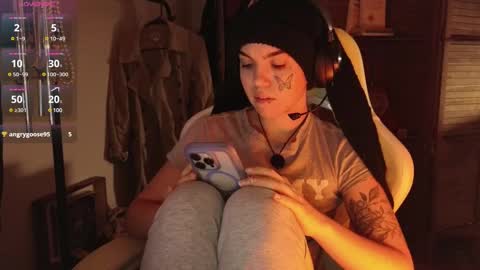 Blue online show from 03/09/25, 06:39