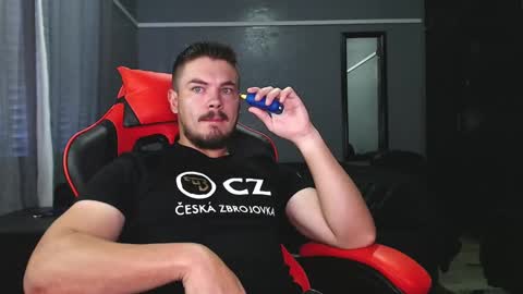 blueeyeboy0 online show from 12/04/24, 03:59