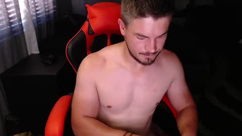 blueeyeboy0 online show from 12/10/24, 09:55