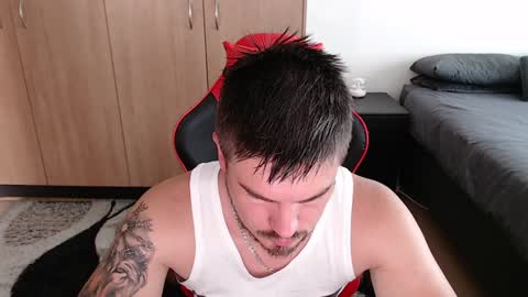 blueeyeboy0 online show from 01/30/25, 09:04