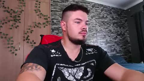 blueeyeboy0 online show from 12/02/25, 09:36