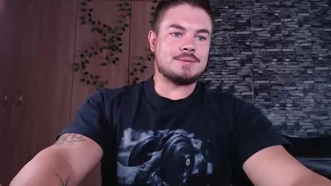 blueeyeboy0 online show from 02/24/26, 07:39