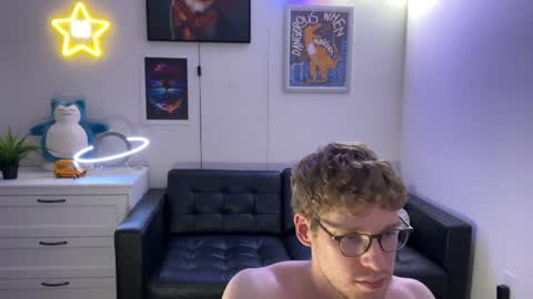 Snapshot of blueeyedtallguy chatting on 12/02/24, 06:20 blueeyedtallguy online show from 12/02/24, 06:20