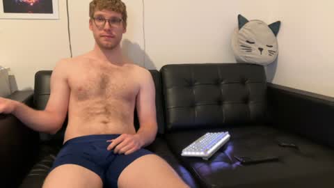 Snapshot of blueeyedtallguy chatting on 12/10/24, 02:59 blueeyedtallguy online show from 12/10/24, 02:59