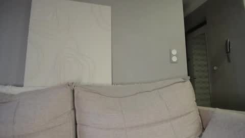 Snapshot of blueeyeess chatting on 01/15/25, 01:20 Alina online show from 01/15/25, 01:20